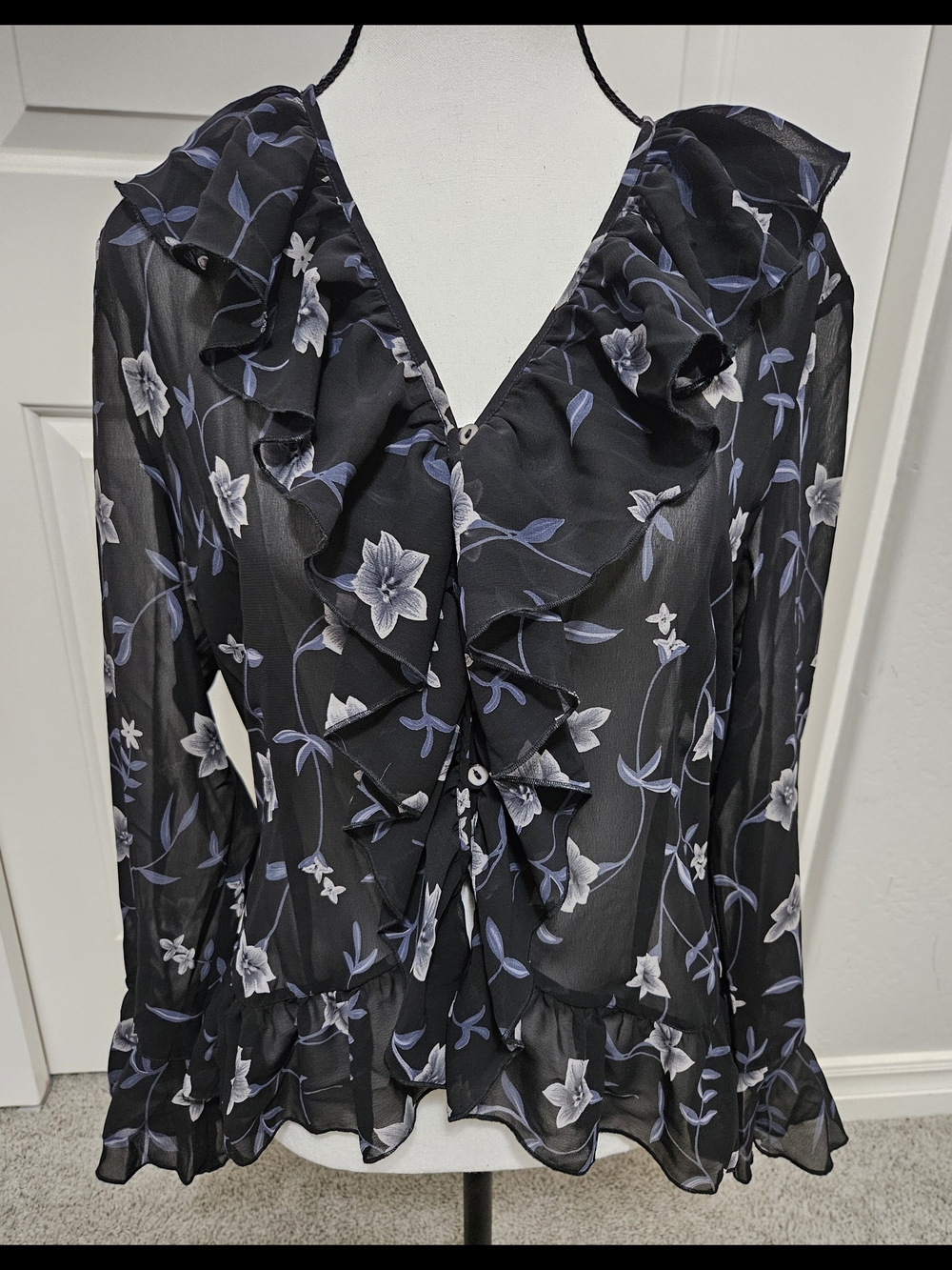 Apart Impressions- Women's Black Floral Ruffle V-Neck Blouse